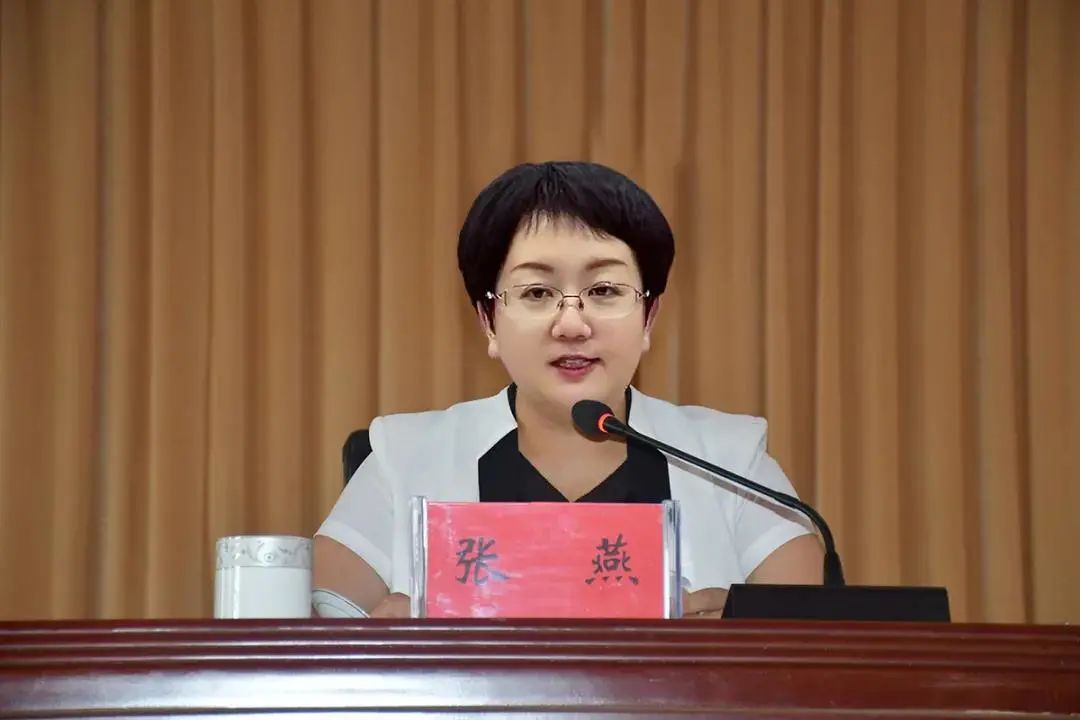 威海文登区妇联举行中外企业家联盟助力“乡村振兴巾帼行动”捐赠仪式