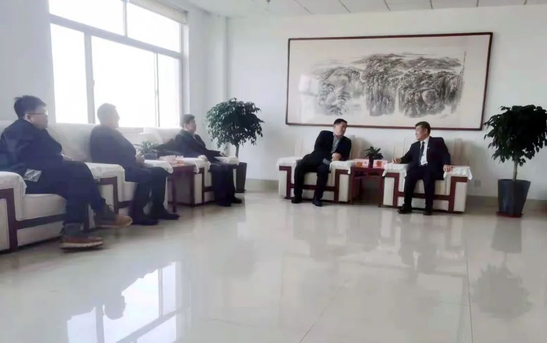 潍坊市潍城区领导会见中外企业家联盟考察团