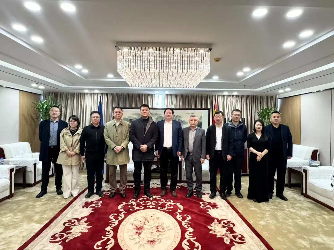 黑河市政府领导莅临中外企业家分会进行座谈交流