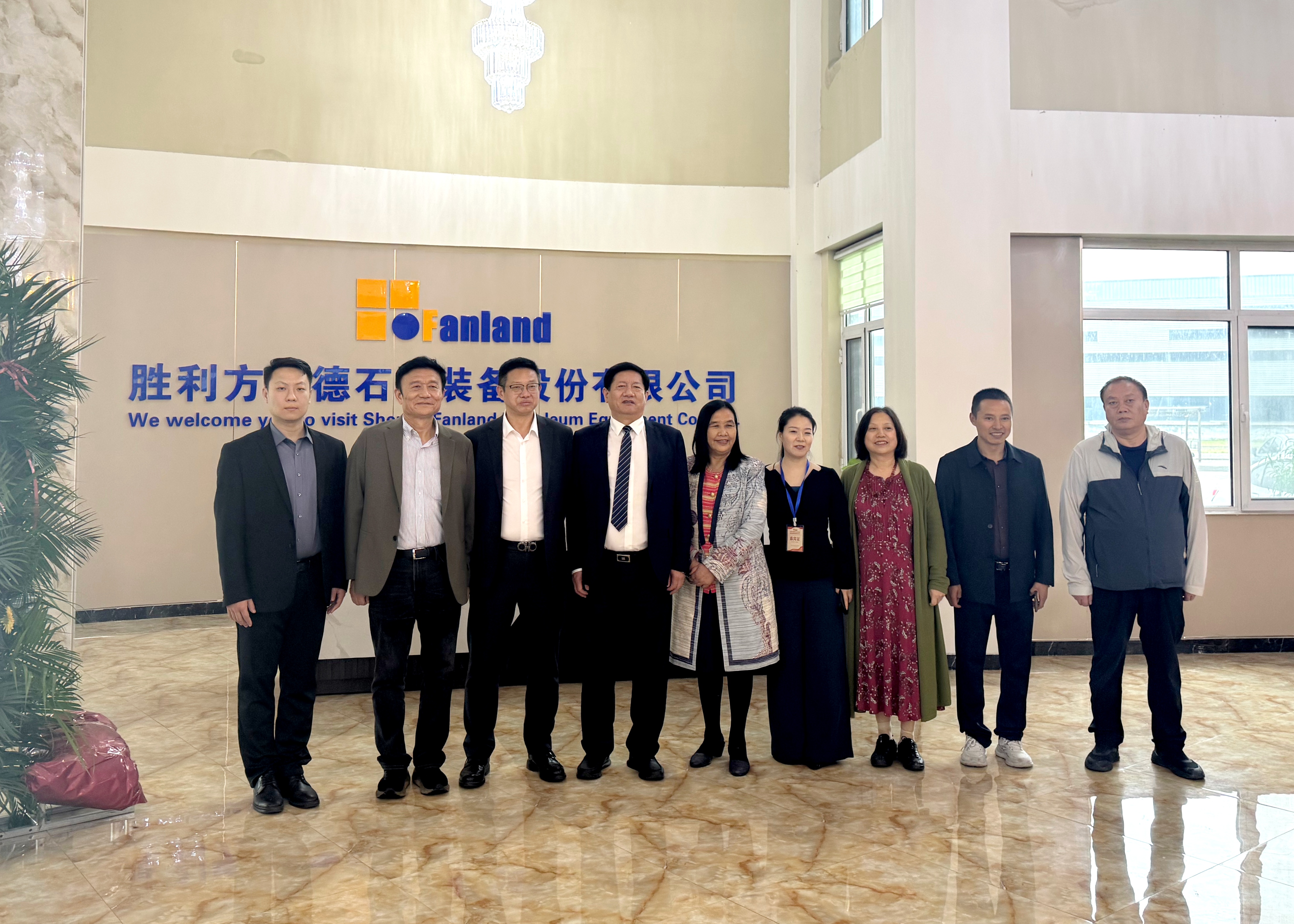 滕和显会长出席副会长单位胜利方兰德大会 共贺重启蓝图再铸辉煌
